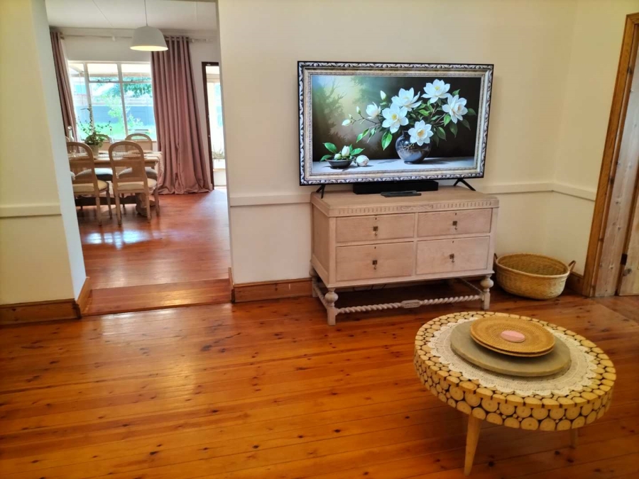 4 Bedroom Property for Sale in Villiersdorp Western Cape